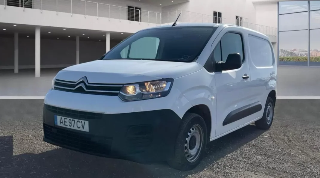 Citroën Berlingo 1.5 Hdi 2020 - 12990 EUR, 159000 km - AUTO.MOTO.pt - 159000km - foto 1 de 8