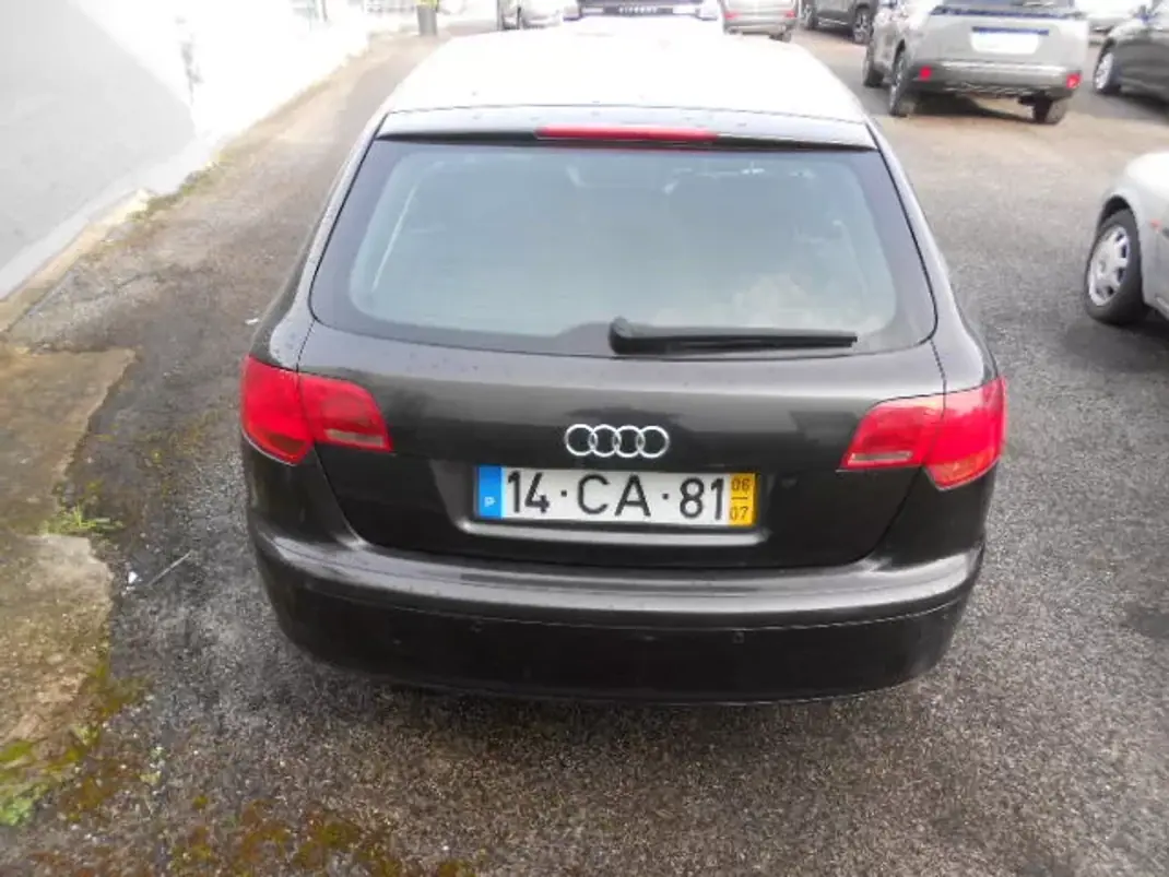Audi A3 2006 - 9500 EUR, 253000 km - AUTO.MOTO.pt - 253000km - foto 6 de 11