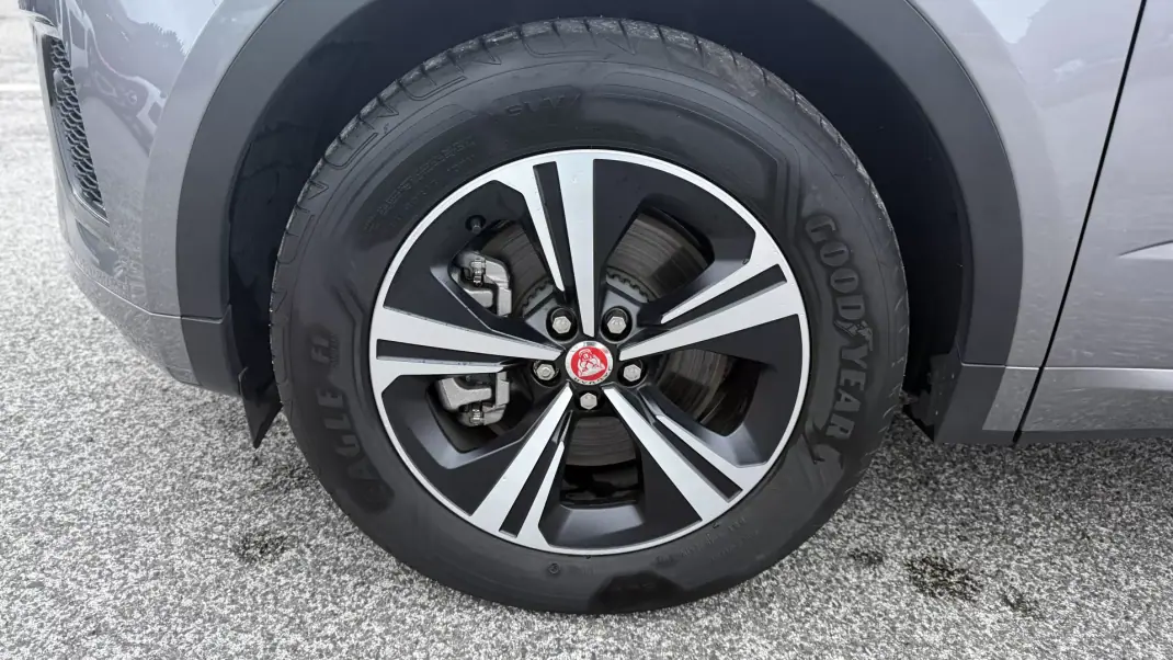 Jaguar E-Pace 2023 - 45500 EUR, 40380 km - AUTO.MOTO.pt - 40380km - foto 18 de 38