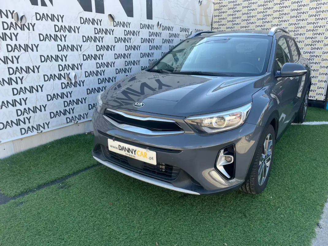 Kia Stonic 2021 - 16490 EUR, 82000 km - 82000km - foto 2 de 12