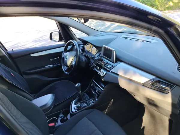 BMW 216 Gran Tourer 2019 - 7250 EUR, 302000 km - AUTO.MOTO.pt - 302000km - foto 12 de 20