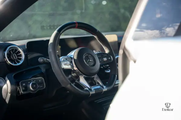 Mercedes-Benz CLA 45 AMG 2022 - 62000 EUR, 9000 km - AUTO.MOTO.pt - 9000km - foto 20 de 39