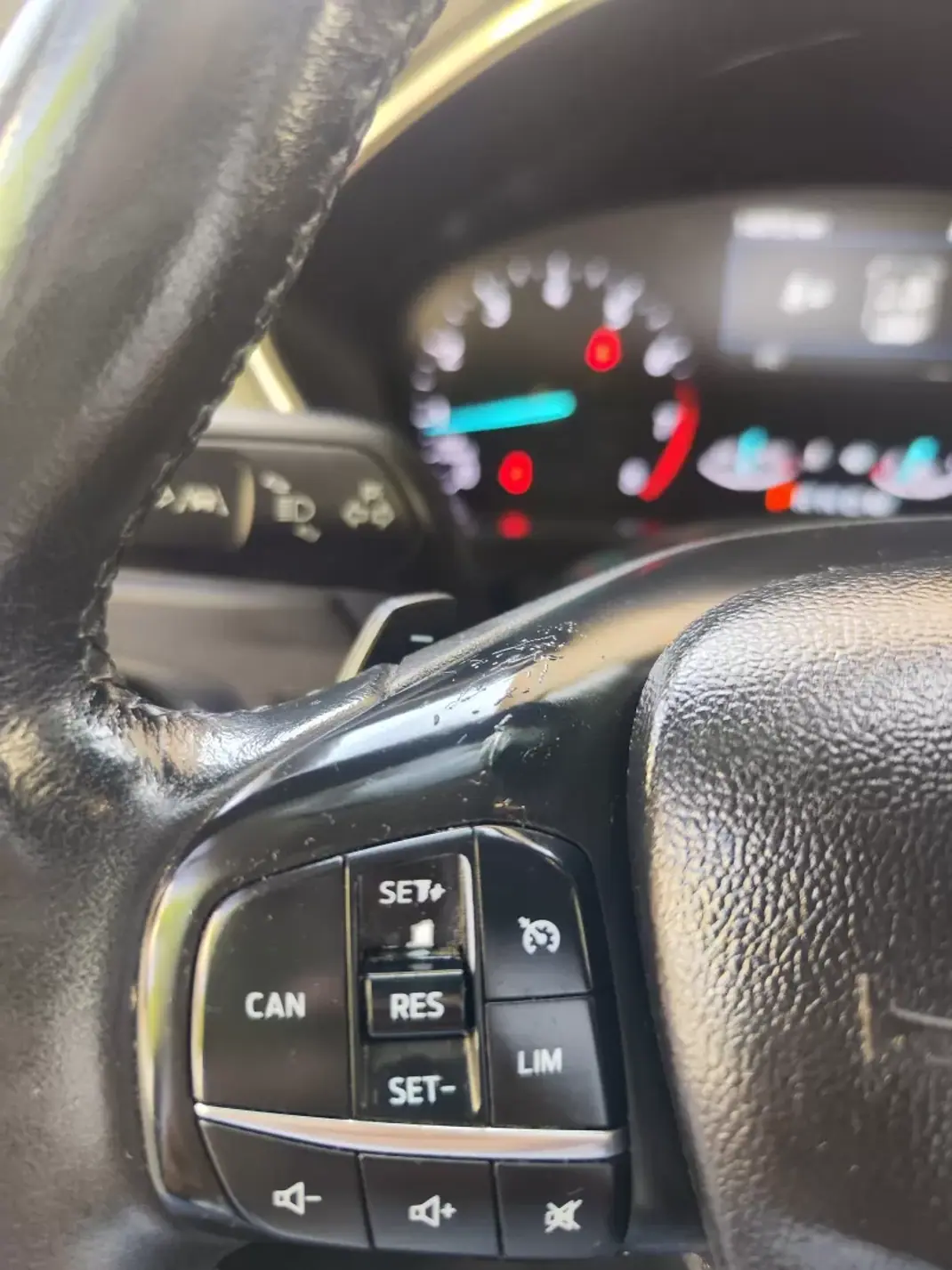 Ford Focus SW 2019 - 13480 EUR, 149000 km - AUTO.MOTO.pt - 149000km - foto 29 de 44