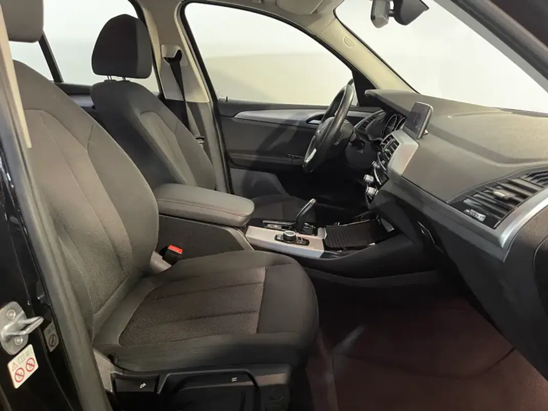 BMW X3 2019 - 28450 EUR, 142000 km - AUTO.MOTO.pt - 142000km - foto 15 de 30