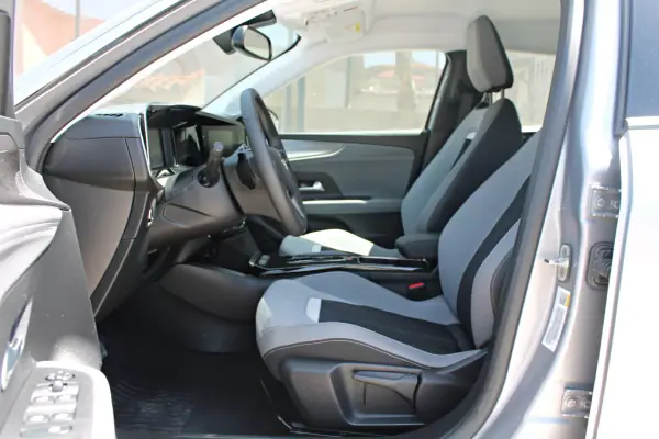 Opel Mokka 2024 - 19980 EUR, 33840 km - AUTO.MOTO.pt - 33840km - foto 10 de 16