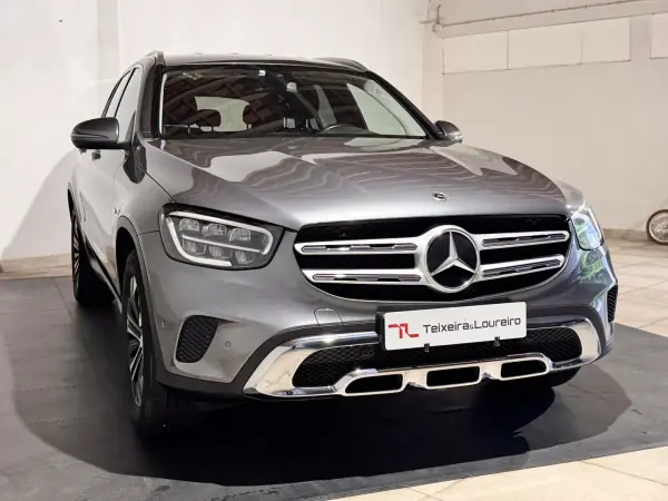 Mercedes-Benz GLC 300 2021 - 35900 EUR, 157354 km - AUTO.MOTO.pt - 157354km - foto 3 de 22