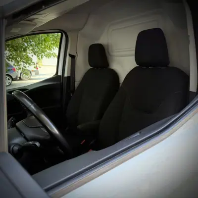 Ford Courier tdci 2020 - 10900 EUR, 110000 km - 110000km - foto 7 de 7