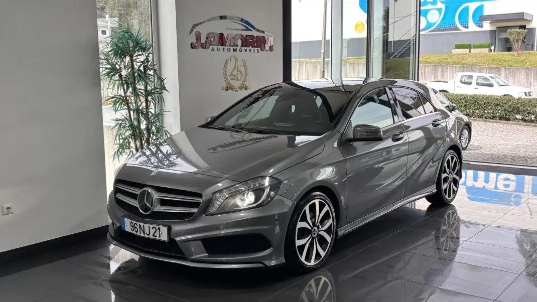 Mercedes-Benz A 200 2012 - 15599 EUR, 248123 km - AUTO.MOTO.pt - 248123km - foto 3 de 9
