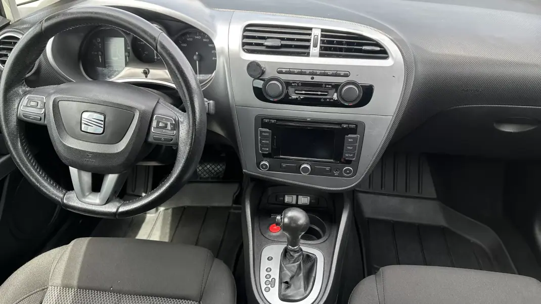 SEAT Leon 2009 - 6900 EUR, 250000 km - 250000km - foto 13 de 30