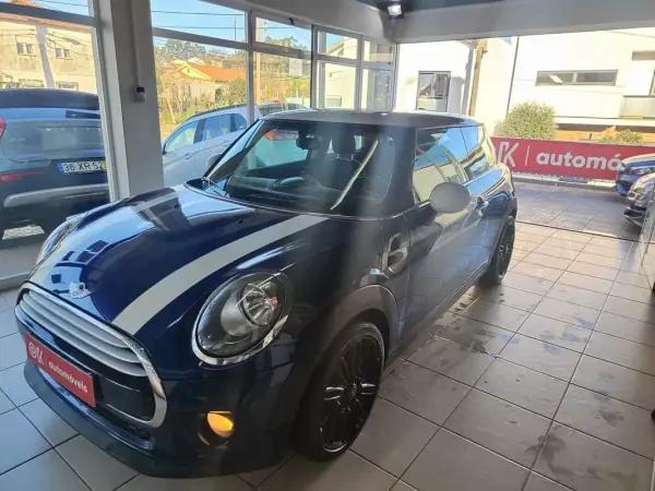 MINI Cooper 2014 - 11100 EUR, 166000 km - AUTO.MOTO.pt - 166000km - foto 5 de 37
