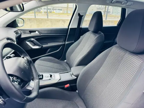 Peugeot 308 SW 2020 - 16999 EUR, 150000 km - AUTO.MOTO.pt - 150000km - foto 18 de 23