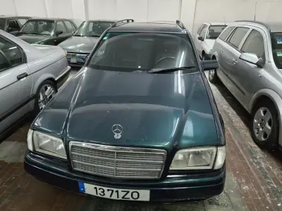 Mercedes-Benz C 250 1997 - 4500 EUR, 320000 km - AUTO.MOTO.pt - 320000km - foto 11 de 11
