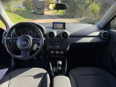 Audi A1 Sportback 2014 - 11500 EUR, 152000 km - AUTO.MOTO.pt - 152000km - foto 7 de 43