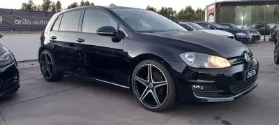 Volkswagen Golf 2015 - 16900 EUR, 156930 km - AUTO.MOTO.pt - 156930km - foto 5 de 17