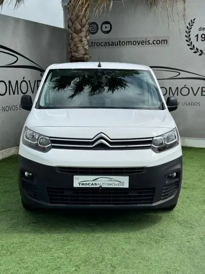 Citroën 1.5 BlueHDi M Control 2021 - 14750 EUR, 118730 km - AUTO.MOTO.pt - 118730km - foto 3 de 20