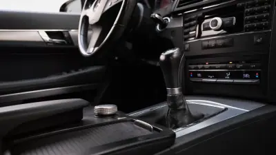 Mercedes-Benz E 250 2009 - 11999 EUR, 478000 km - AUTO.MOTO.pt - 478000km - foto 29 de 35