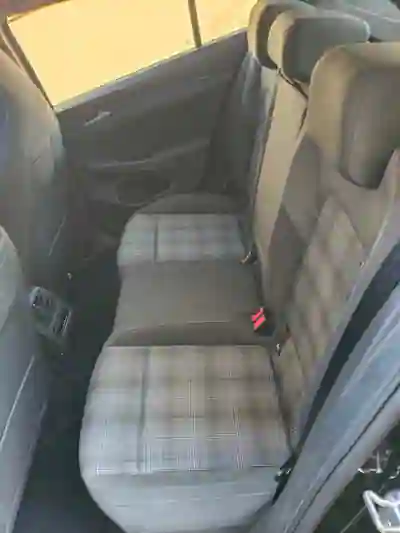 Volkswagen Golf 2023 - 28000 EUR, 40000 km - AUTO.MOTO.pt - 40000km - foto 7 de 10