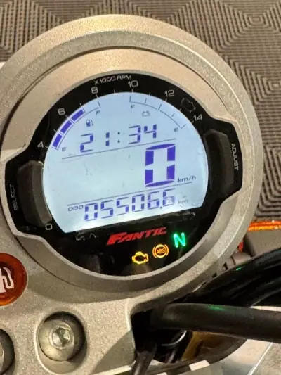 2022 - 5750 EUR, 5500 km - AUTO.MOTO.pt - 5500km - foto 7 de 27