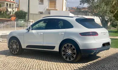 Porsche Macan 2017 - 60900 EUR, 83500 km - AUTO.MOTO.pt - 83500km - foto 17 de 20