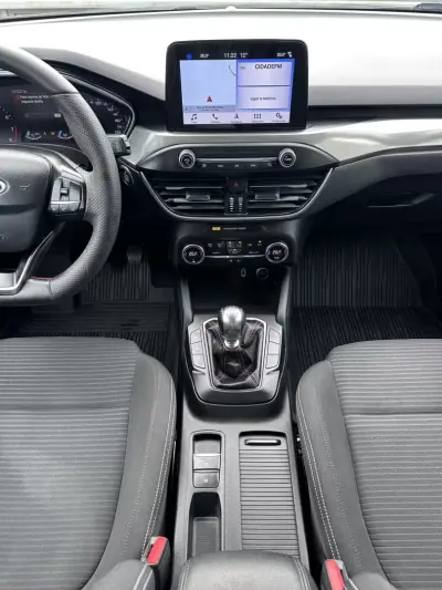 Ford Focus 2018 - 10900 EUR, 100000 km - AUTO.MOTO.pt - 100000km - foto 46 de 56