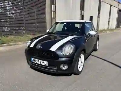 MINI Cooper 2008 - 8900 EUR, 210000 km - AUTO.MOTO.pt - 210000km - foto 2 de 12