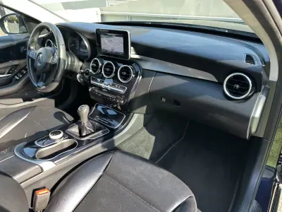 Mercedes-Benz C 180 2017 - 15900 EUR, 249000 km - AUTO.MOTO.pt - 249000km - foto 54 de 58