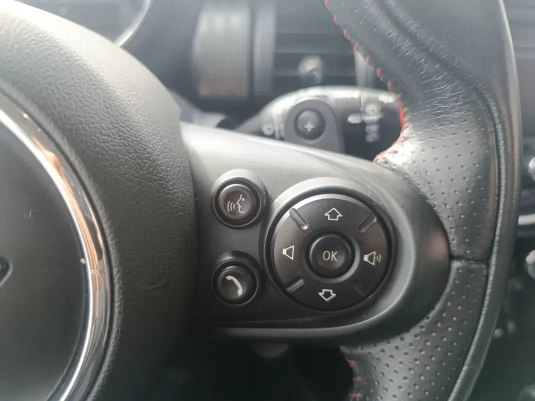 MINI Cooper S 2016 - 15900 EUR, 231018 km - AUTO.MOTO.pt - 231018km - foto 36 de 43