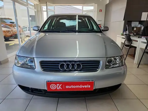 Audi A3 2002 - 5250 EUR, 330000 km - AUTO.MOTO.pt - 330000km - foto 4 de 32