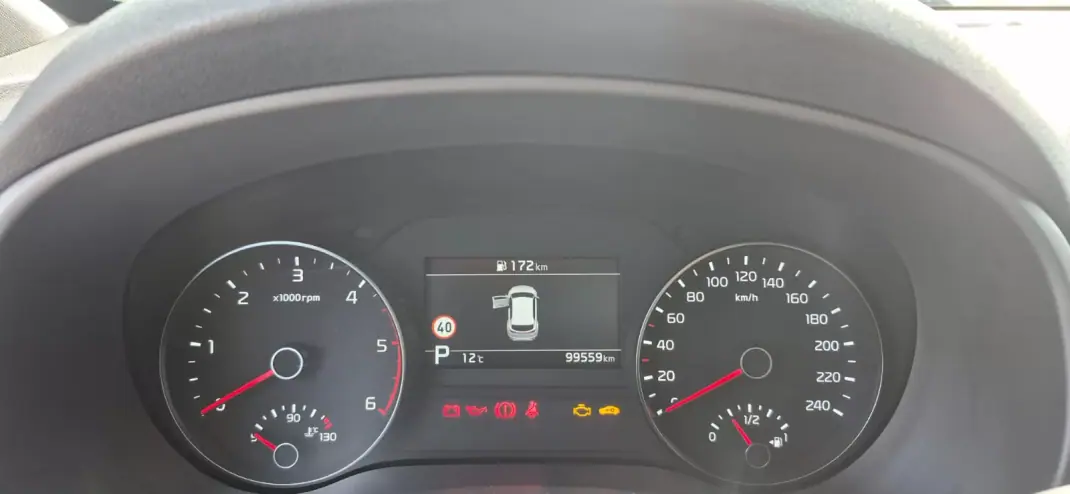 Kia Sportage 2020 - 20000 EUR, 99000 km - AUTO.MOTO.pt - 99000km - foto 14 de 28