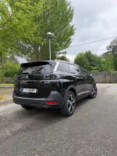 Peugeot 5008 2023 - 26250 EUR, 24716 km - AUTO.MOTO.pt - 24716km - foto 3 de 15