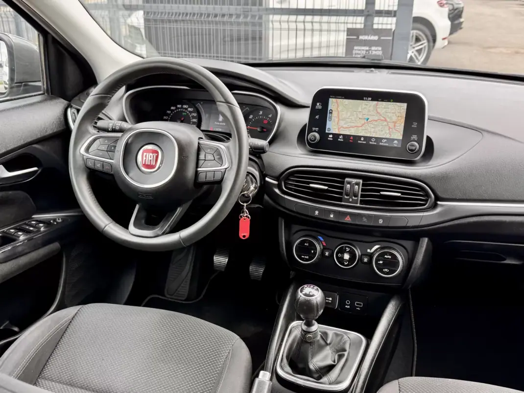 Fiat Tipo 2016 - 10990 EUR, 119000 km - 119000km - foto 10 de 19