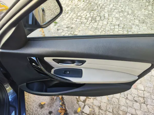 BMW 320 2013 - 14980 EUR, 161500 km - AUTO.MOTO.pt - 161500km - foto 15 de 38