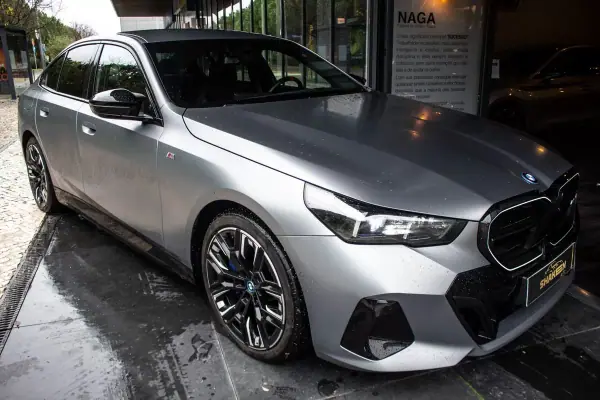 BMW i5 2023 - 74990 EUR, 17145 km - AUTO.MOTO.pt - 17145km - foto 6 de 60