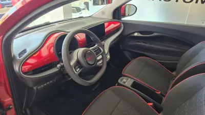 Fiat 500e 2023 - 16500 EUR, 19050 km - 19050km - foto 6 de 54