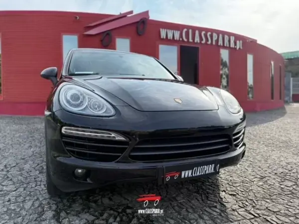 Porsche Cayenne 2012 - 29500 EUR, 211000 km - AUTO.MOTO.pt - 211000km - foto 17 de 22