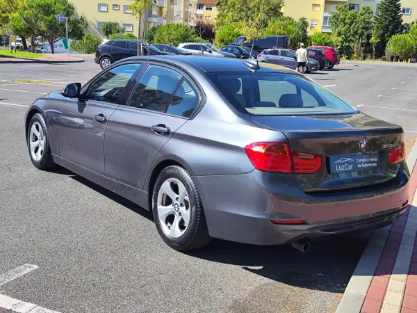 BMW 320 2013 - 14980 EUR, 161500 km - AUTO.MOTO.pt - 161500km - foto 10 de 38