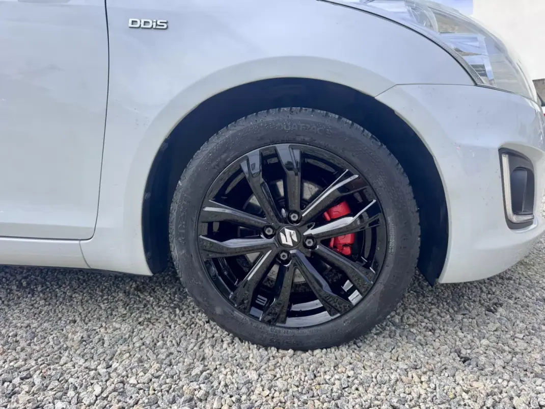 Suzuki Swift 2015 - 8990 EUR, 178000 km - AUTO.MOTO.pt - 178000km - foto 3 de 28