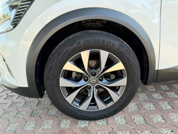 Renault Captur 2020 - 21900 EUR, 49585 km - AUTO.MOTO.pt - 49585km - foto 19 de 19