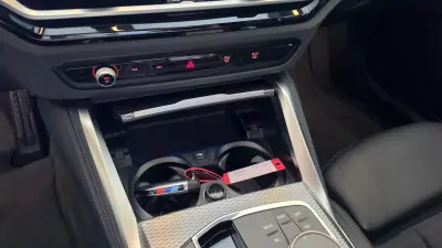 BMW i4 2023 - 41900 EUR, 60120 km - AUTO.MOTO.pt - 60120km - foto 43 de 58