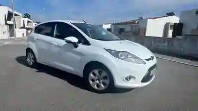 Ford Fiesta 2013 - 7450 EUR, 175000 km - AUTO.MOTO.pt - 175000km - foto 2 de 14