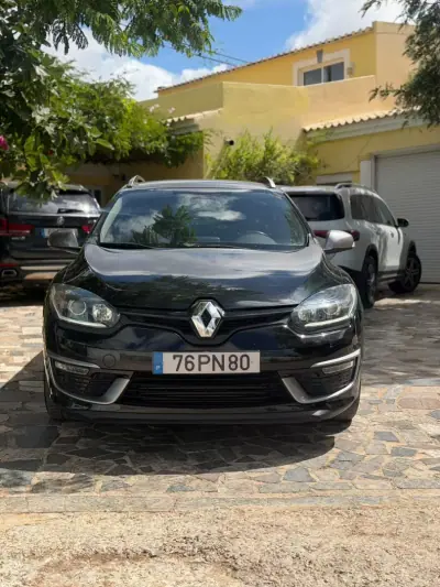 Renault Mégane 2015 - 11900 EUR, 162337 km - AUTO.MOTO.pt - 162337km - foto 3 de 10