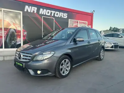 Mercedes-Benz B 180 2013 - 9947 EUR, 239000 km - AUTO.MOTO.pt - 239000km - foto 2 de 23