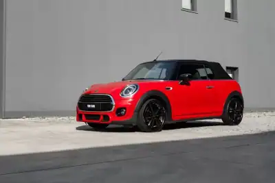 MINI Cooper 2021 - 25999 EUR, 94000 km - AUTO.MOTO.pt - 94000km - foto 10 de 38