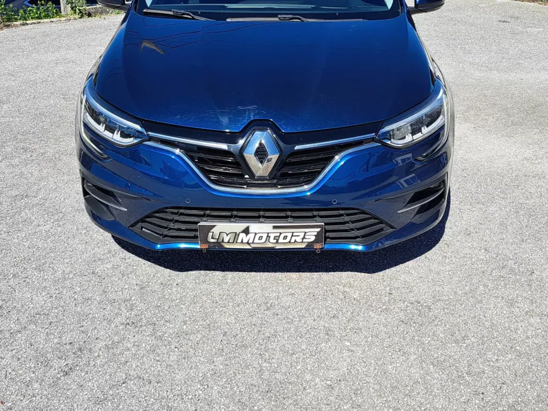 Renault Mégane 2021 - 17490 EUR, 95509 km - AUTO.MOTO.pt - 95509km - foto 2 de 46