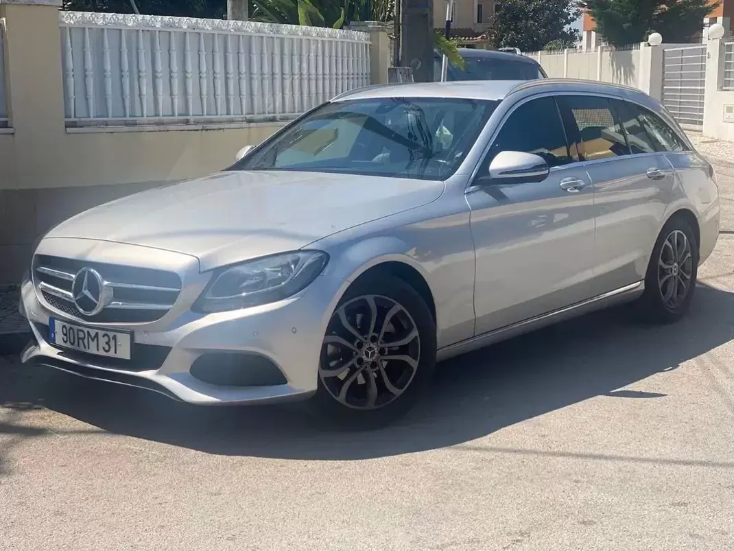 Mercedes-Benz C 200 2016 - 17500 EUR, 170000 km - AUTO.MOTO.pt - 170000km - foto 18 de 23