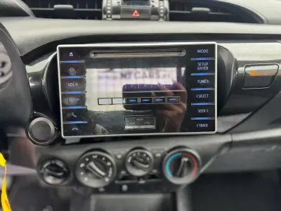 Toyota Hilux 2020 - 26900 EUR, 131655 km - AUTO.MOTO.pt - 131655km - foto 6 de 14