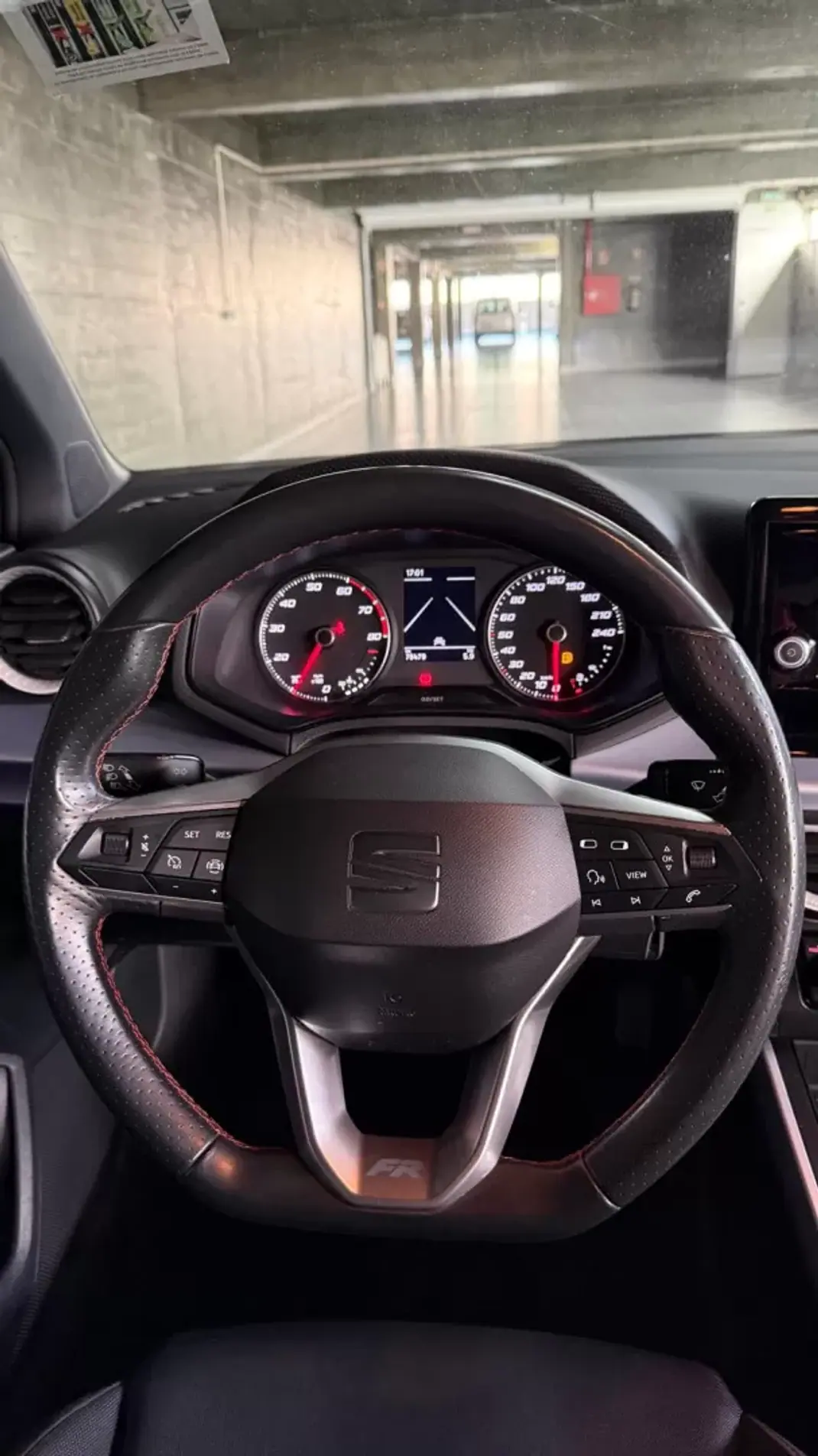 SEAT Arona 2022 - 17000 EUR, 78500 km - AUTO.MOTO.pt - 78500km - foto 15 de 19