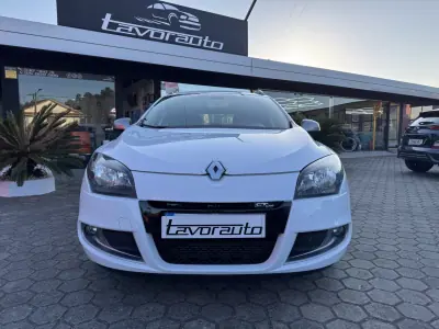 Renault Mégane Sport Tourer 2011 - 8900 EUR, 214000 km - AUTO.MOTO.pt - 214000km - foto 2 de 40