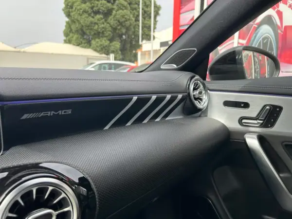 Mercedes-Benz CLA 45 AMG 2020 - 58947 EUR, 58500 km - AUTO.MOTO.pt - 58500km - foto 22 de 26