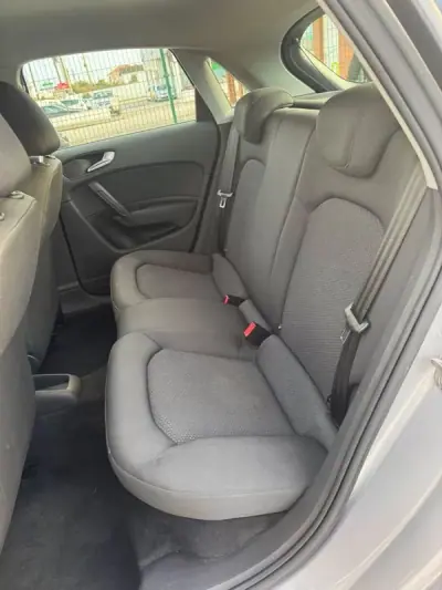 Audi A1 Sportback 2015 - 13490 EUR, 189500 km - AUTO.MOTO.pt - 189500km - foto 7 de 30